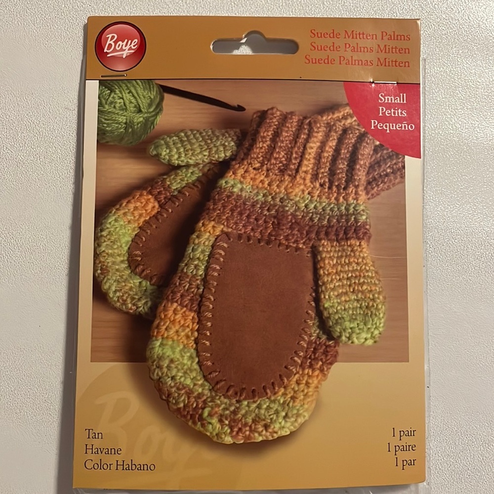 BOYE Suede Mitten Palm Thunb Kniting Set NWT